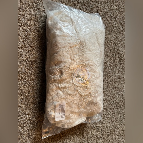 Lace Embroidered Dress - Picture 5 of 5